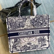 Christian Dior Shopping Bags